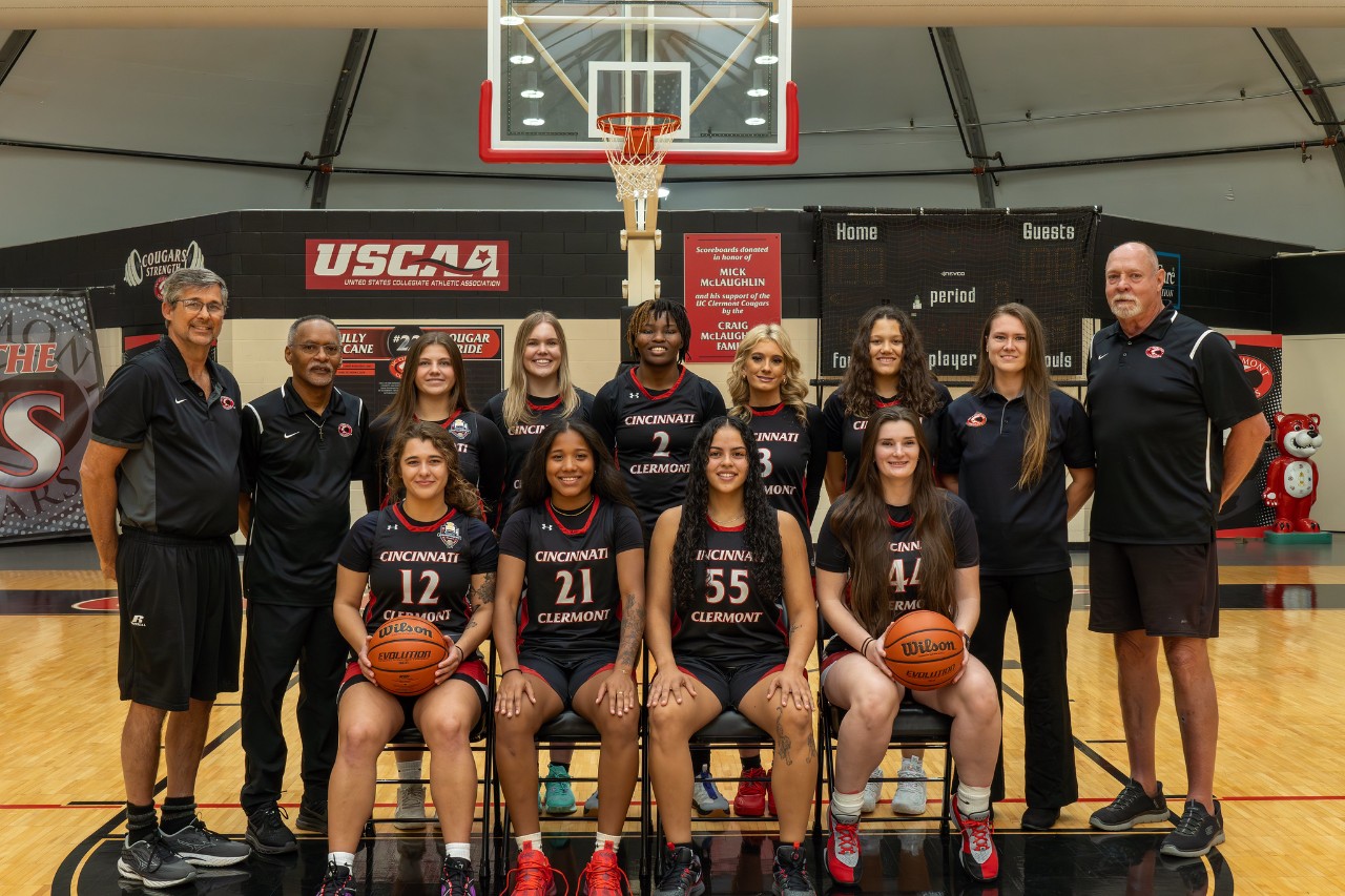 2023-24 womens basketball team